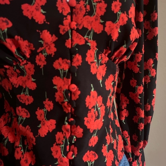 GLAMOROUS fitted button front blouse - Picture 6 of 12